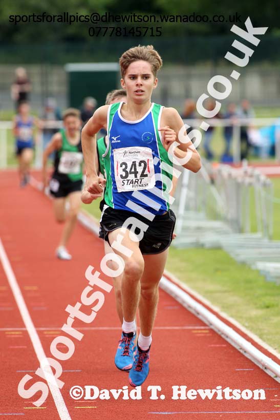 Mens under-17s and boys under-15s 3000 metres, Northern Under-13s, U-15s and 17s Championships. Photo: David T. Hewitson/Sports for All Pics
